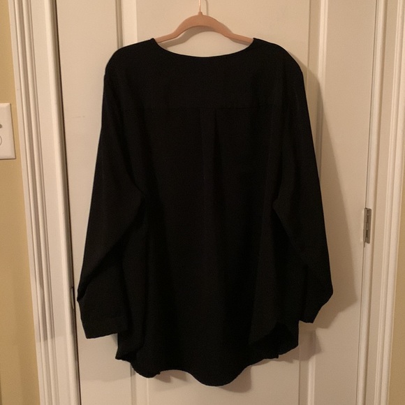 EUC Ava & Viv black v-neck long-sleeve lightweight polyester tunic size 4x - Picture 8 of 12